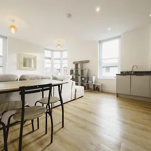  Apartment West Street 194- Hopewell