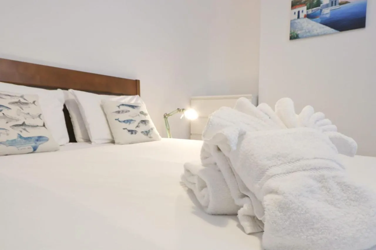 Brighton Terrace Two Bedroom House Bristol United Kingdom